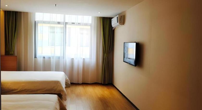 Hotel Iu Jiaotong Jiangchuan Road Metro Station Shanghai